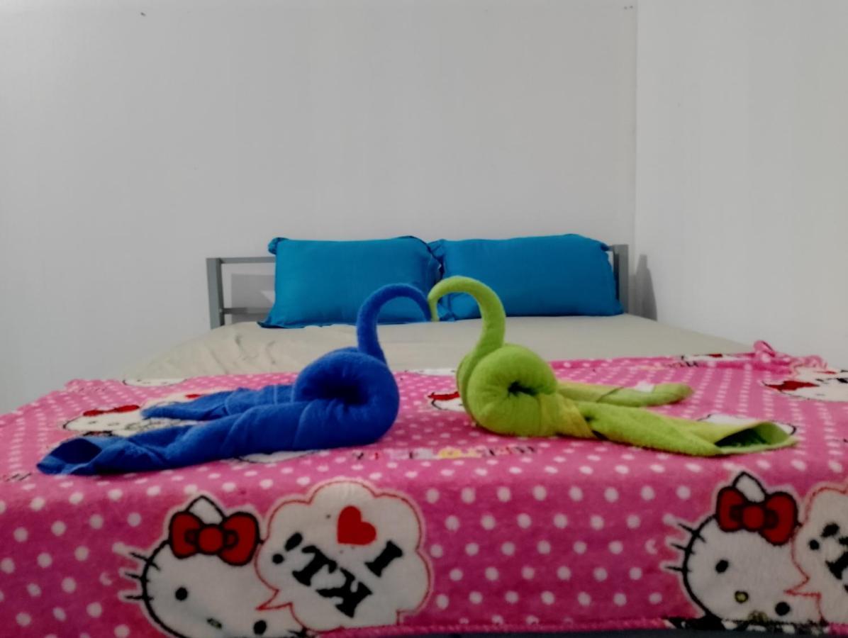 Golden Snake Guesthouse Beach Koh Rong Sanloem Exterior photo